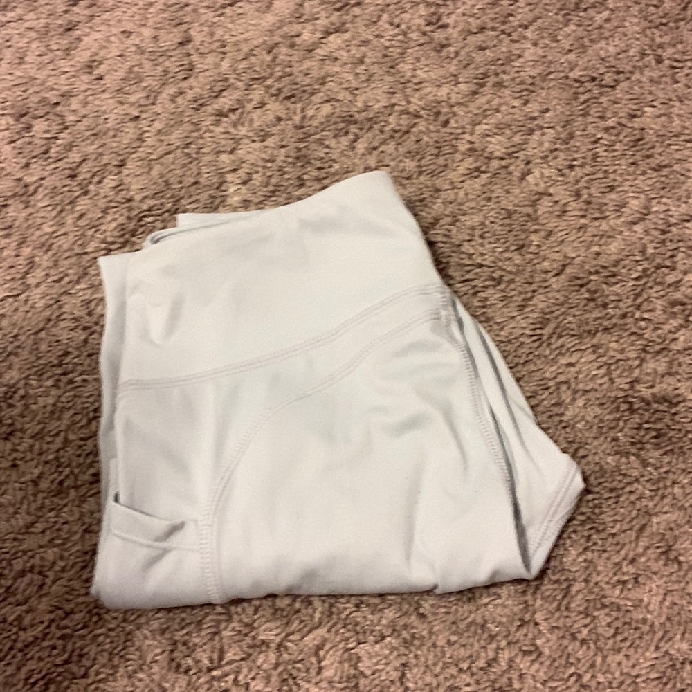 Mondetta light blue leggings.